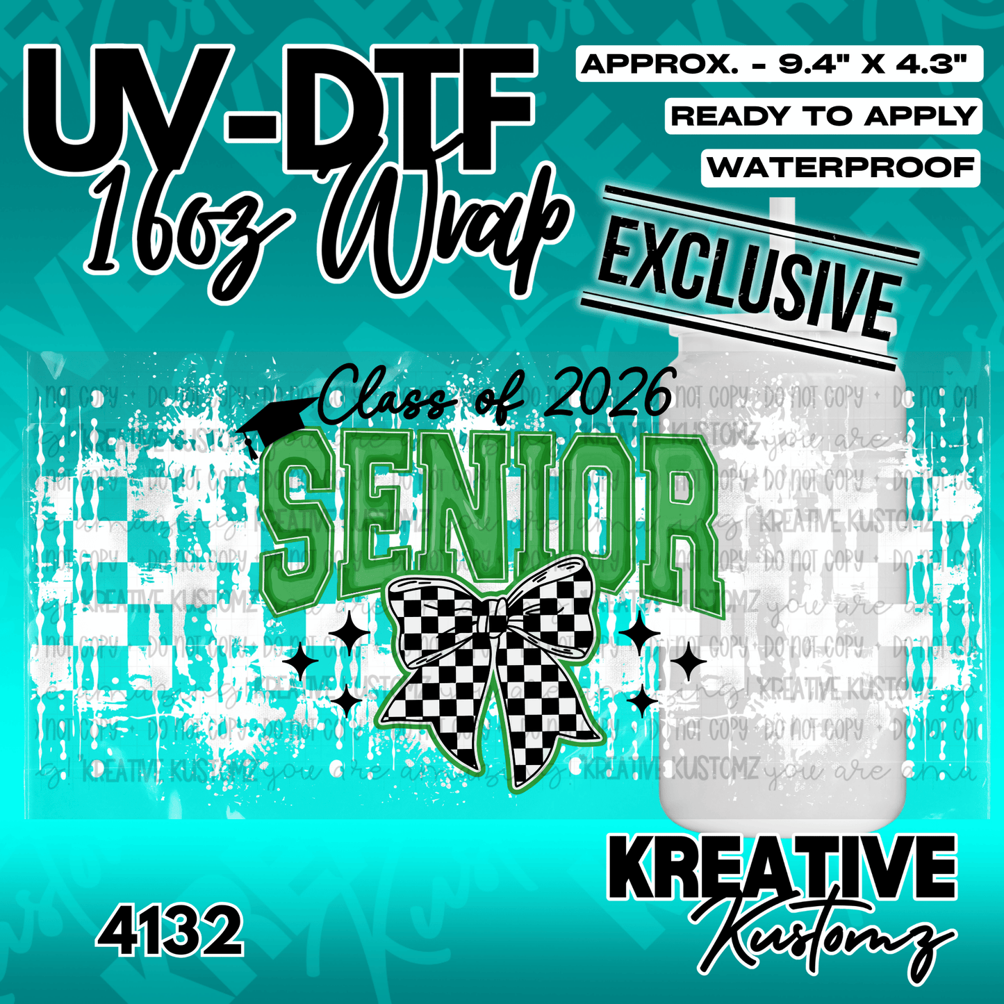 A Class of 2026 Senior decal for a 16oz glass cup featuring a green text design and a checkered bow.