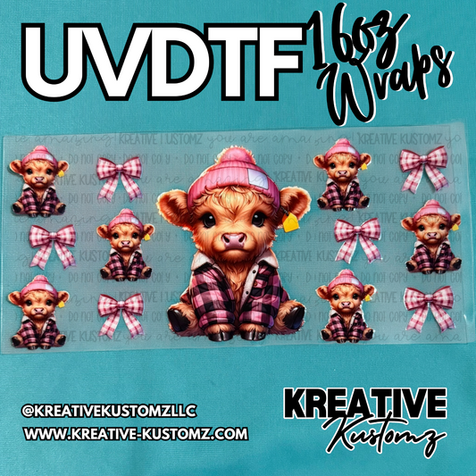 A UV DTF adhesive cup wrap featuring a highland cow in a pink hat and plaid shirt with bows.